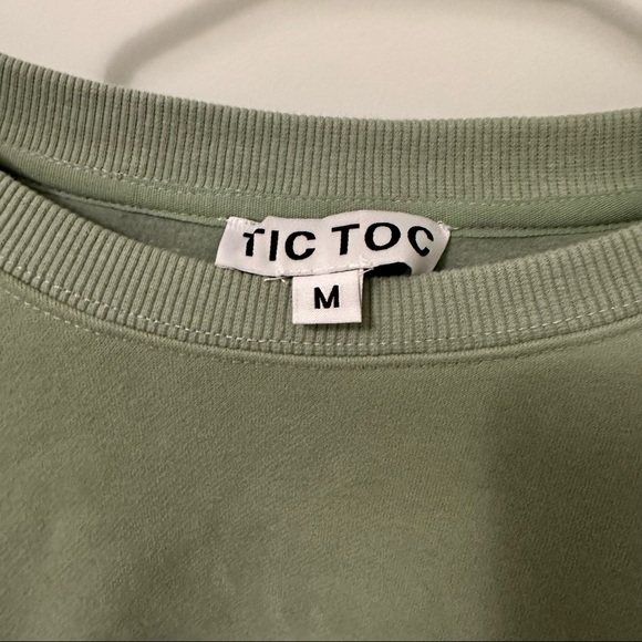 Sage Green Lounge Set - Picture 4 of 8